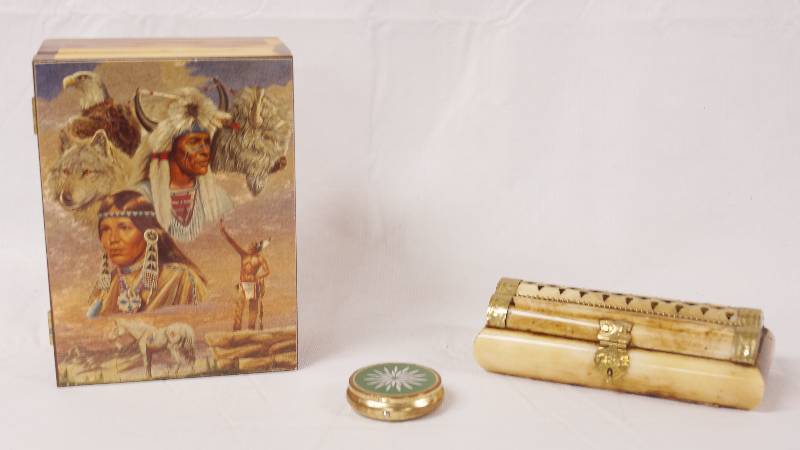 lot 2160 image: Lot of Decorative Boxes - Native American and More - See Photos for Details