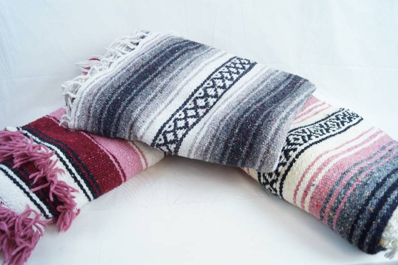 lot 2315 image: Lot of 3 VERY NICE - Southwestern Style Woven Blankets - These are nice From a Clean and Non-Smoking Home