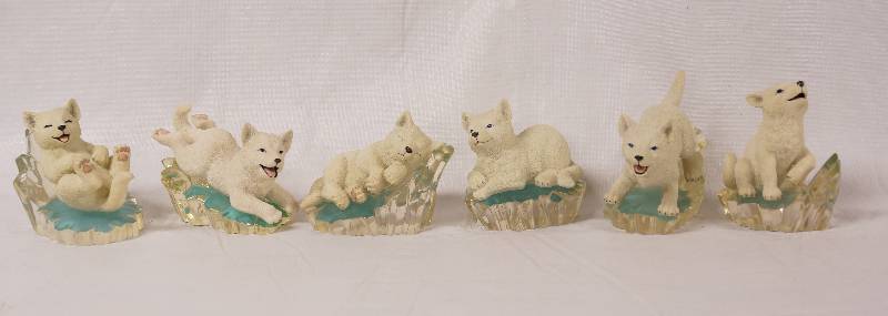 lot 2190 image: Arctic Antics Sculpture Collection - 4 Wolf Pup Figurines - Very Cute