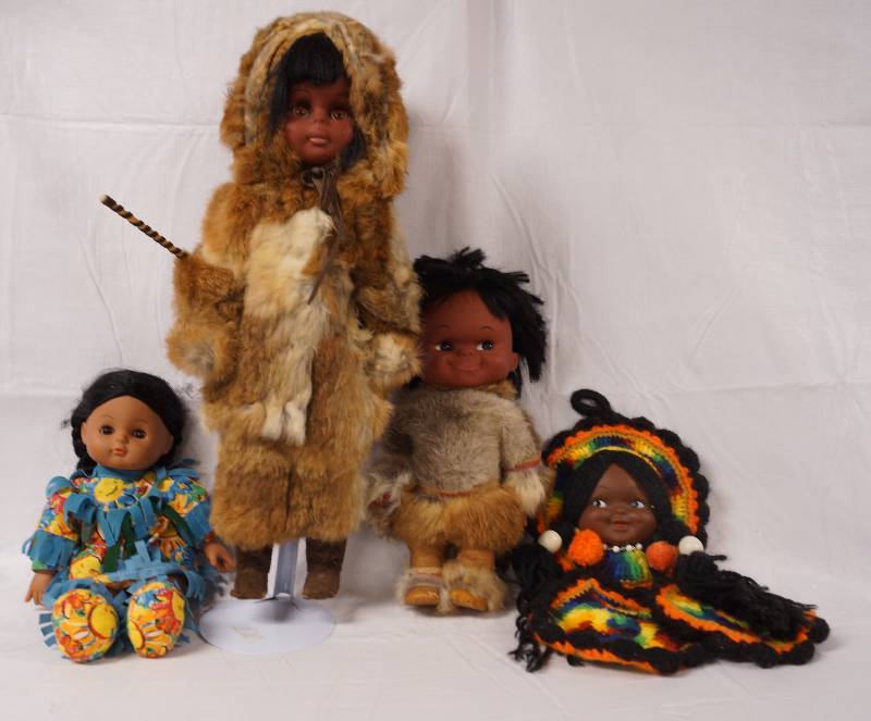 lot 2209 image: Lot of Assorted Native American Dolls - See Photos for Details