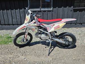 lot 7599 image: Unused MZK 58 Dirt Bike 124cc Off-Road Motorcycle