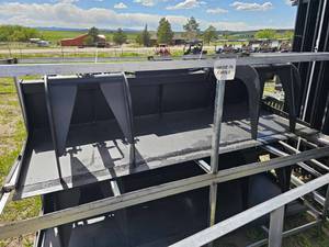 lot 7682 image: Unused&nbspJCT Heavy Duty Grapple Bucket Attachment 84 W