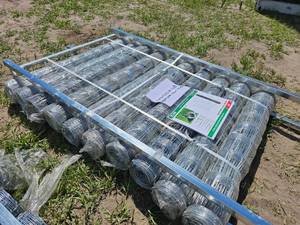 lot 7717 image: Unused&nbspKJ K1230 Heavy-Duty Galvanized Field Fence 4FT x 100FT Roll, 10 Rolls