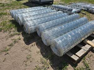 lot 7719 image: Unused&nbspAllMetal K0520 Hot-dip Galvanized Welded Wire Mesh - 14 Gauge, 5x66 Rolls 9 Rolls