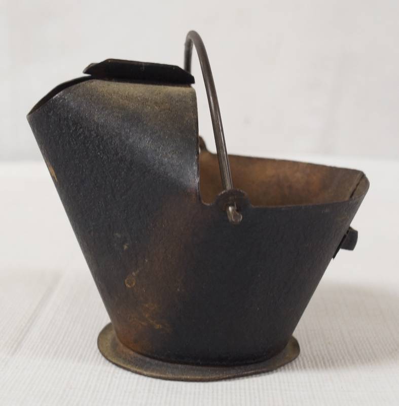 lot 6401 image: Vintage Metal ASH CAN Ash Tray - NEAT  Very good condition