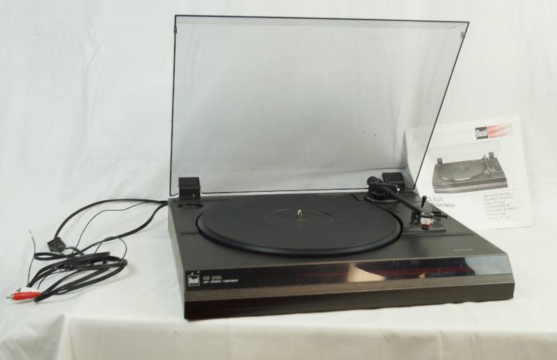 lot 2467 image: Hi-Fi Turntable - DUAL - Made in Germany - Record Player - Belt Driven w Manual M#CS 2110 - See note