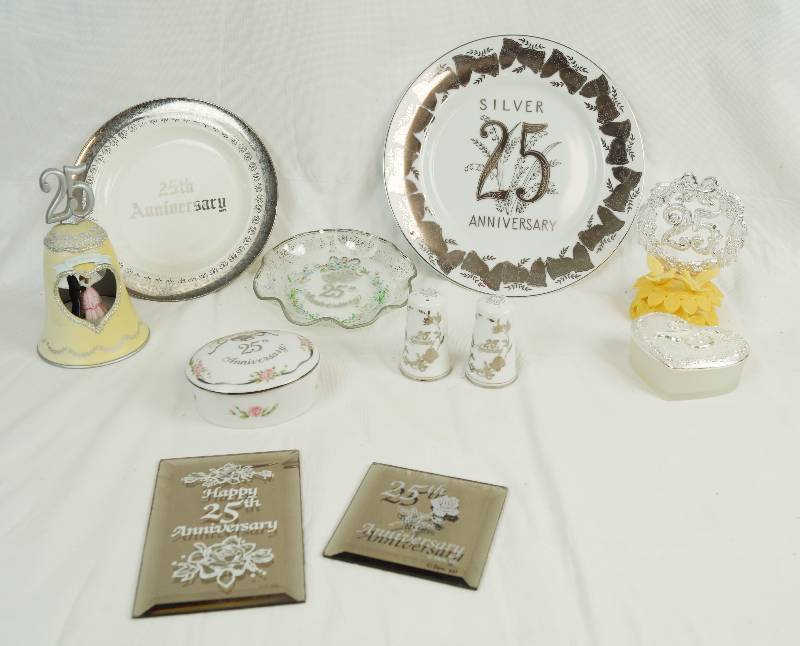 lot 6601 image: Lot of 25th Wedding Anniversary Collectible Items - Lefton, Enesco and more See Pics