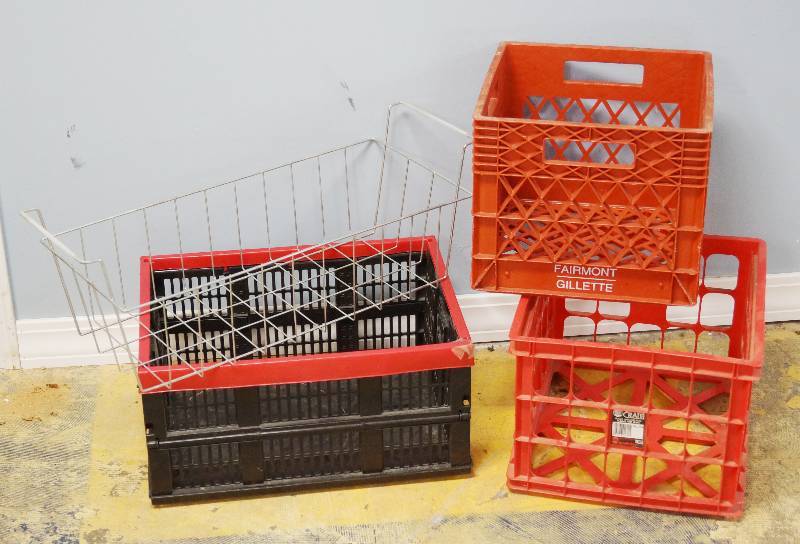 lot 2369 image: Lot of 4 Storage Crates  Baskets - Milk Crate, Collapsible Grate, Wire Cross Basket and more