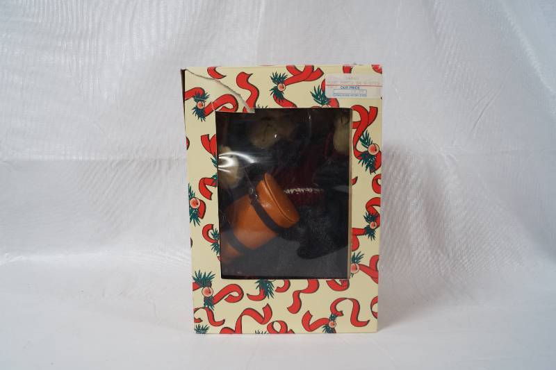 lot 2259 image: Holiday Treasures Bear - See Photos for Details