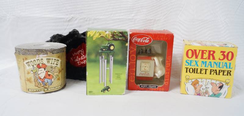 lot 2263 image: Lot of Miscellaneous Items - See Photos for Details