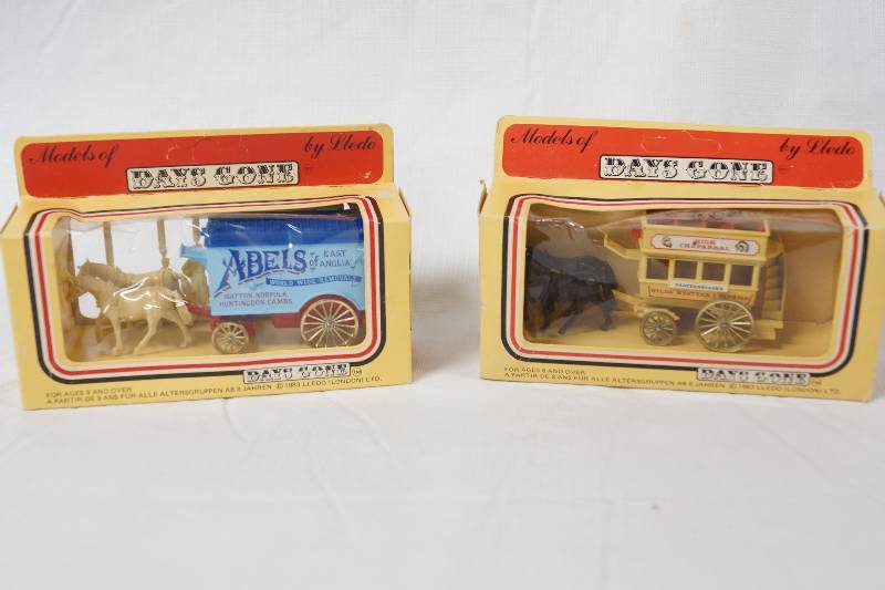 lot 2386 image: Lot of 2 Days Gone Horse and Carriage Models- Cool