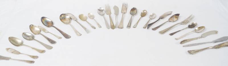 lot 3040 image: Large Lot of Antique Silverware- Cool