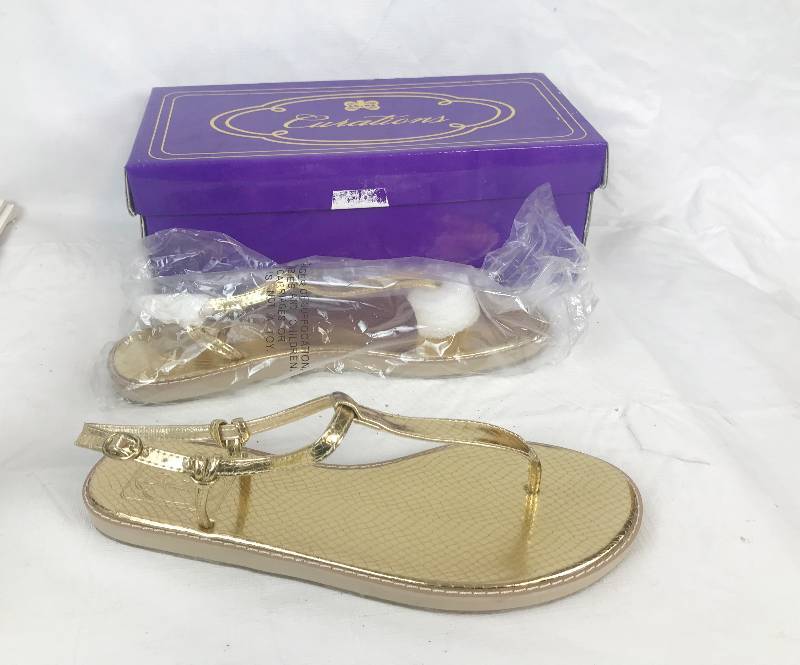 lot 6828 image: Womens Size 10 Gold Sandals- Cool