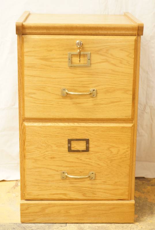 lot 3200 image: Wood Filing Cabinet - Comes with Drawer Key - Neat