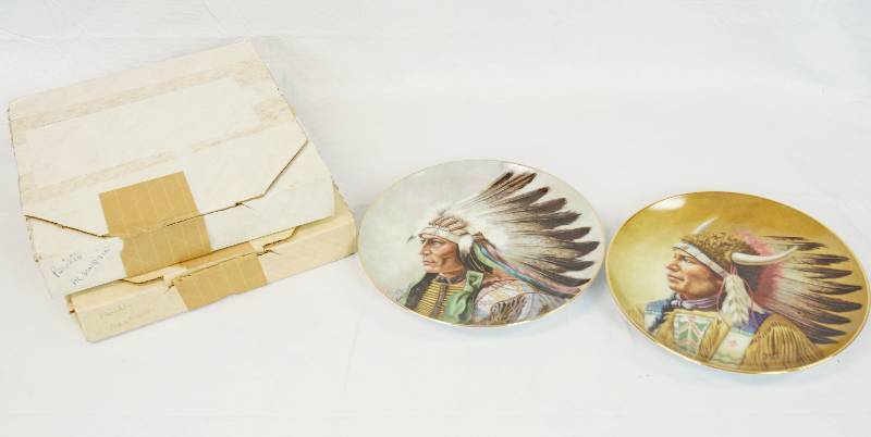 lot 3213 image: Lot of 2 Plates from the Perillo Collection - Neat