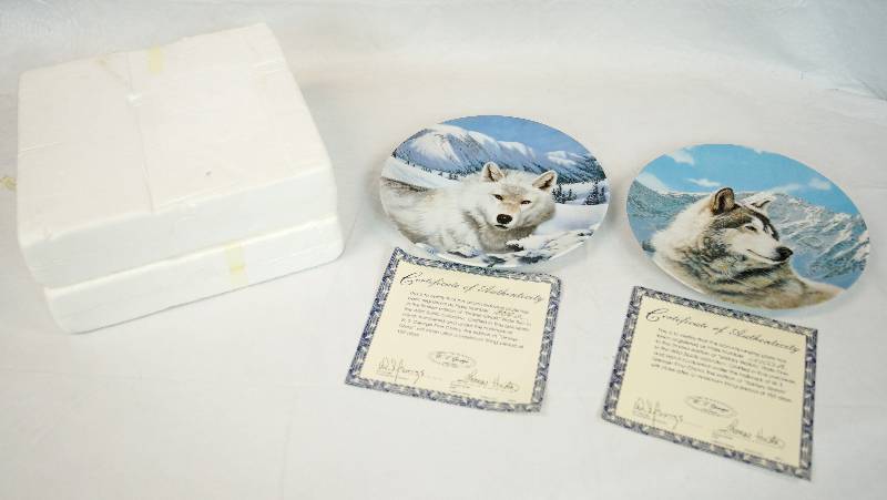 lot 3221 image: Lot of 2 Plates from the Wild Spirits Collection - See Photos for Details