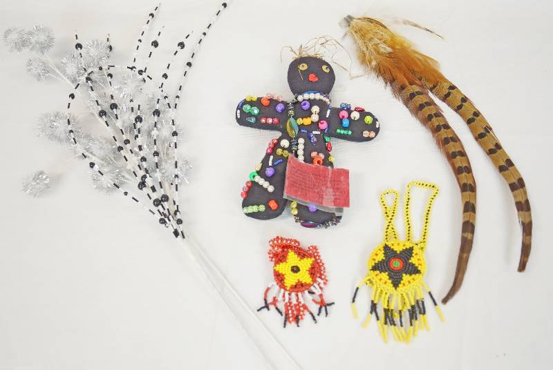 lot 3238 image: Lot of Miscellaneous Small Items - See Photos for Details