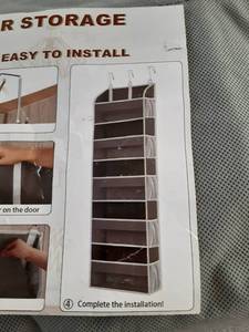 lot 45225 image: Over Door Cloth Storage