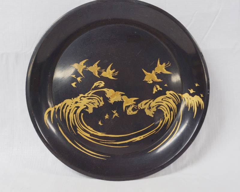 lot 3146 image: Black and Gold Decorated Plate - Birds flying over Crashing Waves - See Photos for Details