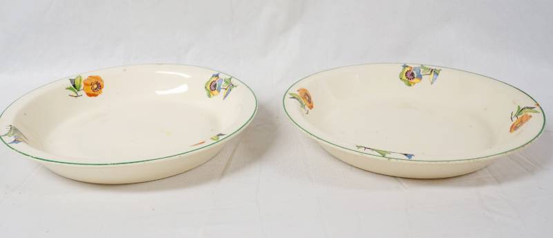 lot 3148 image: Ceramic Bowls with Flowers - Universal Potteries - See Photos for Details