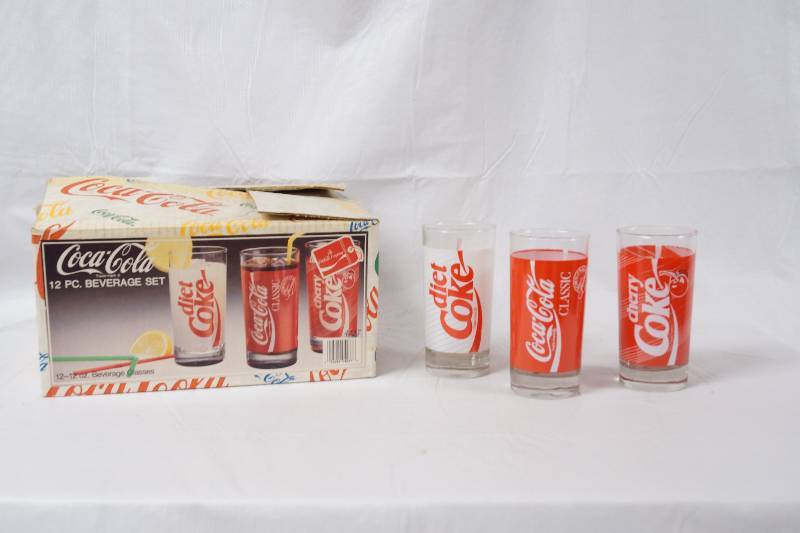 lot 3093 image: 12 piece Coca-Cola Beverage Set - See Photos for Details