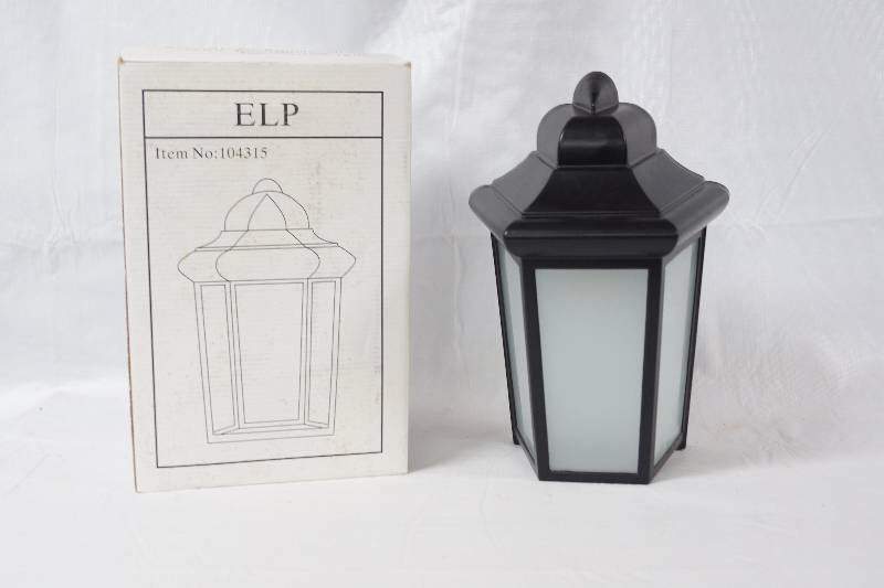 lot 3096 image: Outdoor Light  - Great for the Front Porch - See Photos for Details