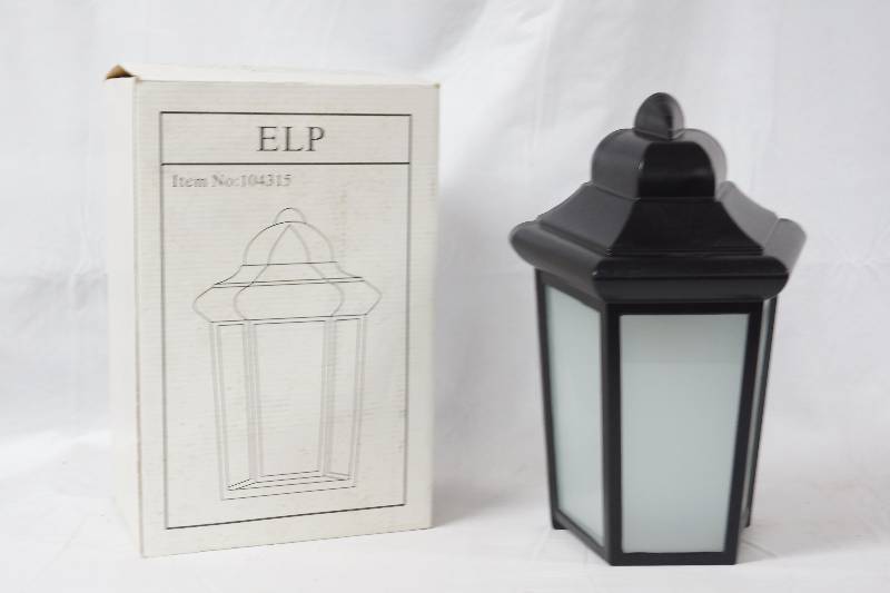 lot 3097 image: Outdoor Light  - Great for the Front Porch - See Photos for Details