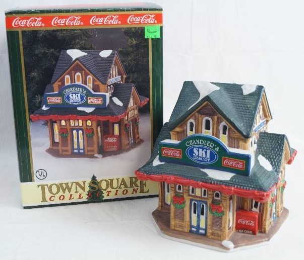 lot 2000 image: Coca-Cola Town Square Collection - Chandlers Ski Resort - Cute