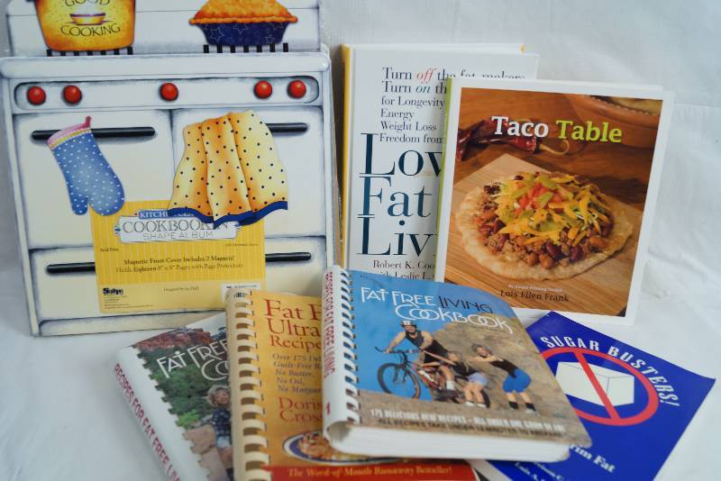 lot 2014 image: Lot of Assorted Cook Books - See Photos for Details