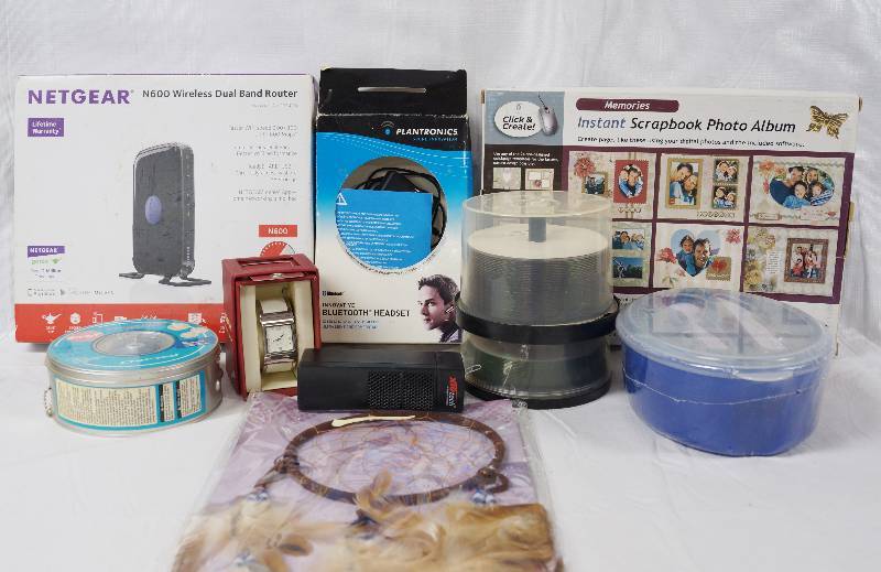 lot 3170 image: Lot of Miscellaneous House Items - See Photos - Neat