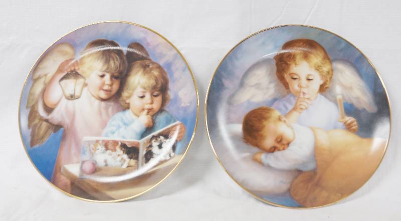 lot 3171 image: Heavenly Angels Collectible Plates - By MaGo - See Photos for Plate Titles