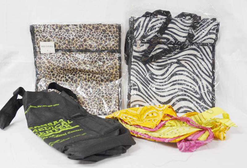 lot 3172 image: Lot of Hand Bags - Animal Print, Bandanna, and More - See Photos