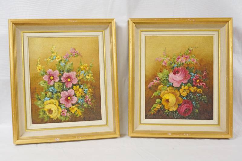 lot 3174 image: Lot of 2 Framed Floral Paintings - Gorgeous - See Photos for Details