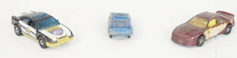 lot 3279 image: Lot of 3 Toy Cars - See Photos for Details