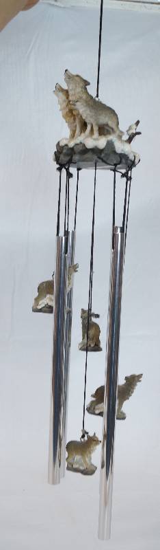 lot 3294 image: Beautiful Wolf Wind-chimes Featuring Wolves - With Original Box