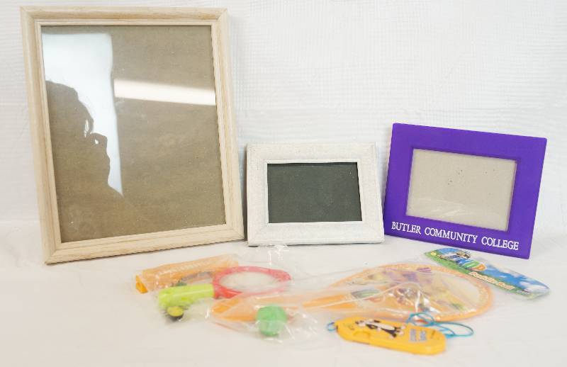 lot 6789 image: Lot of Household Items - Photos Frames and Toys