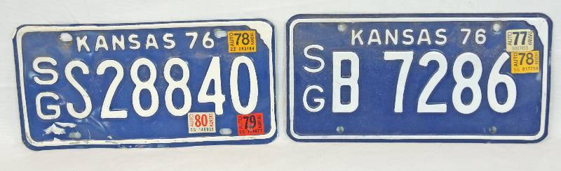 lot 3334 image: Lot of 2 Blue Kansas License Plates