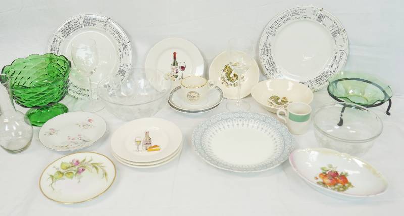 lot 3336 image: Large Lot of Assorted Glassware - See Photos