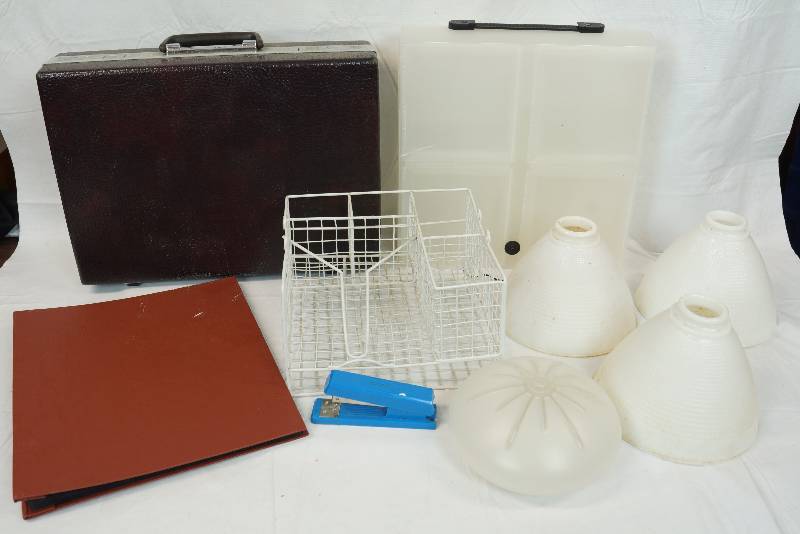 lot 3343 image: Lot of Office Supplies - Comes with Briefcase