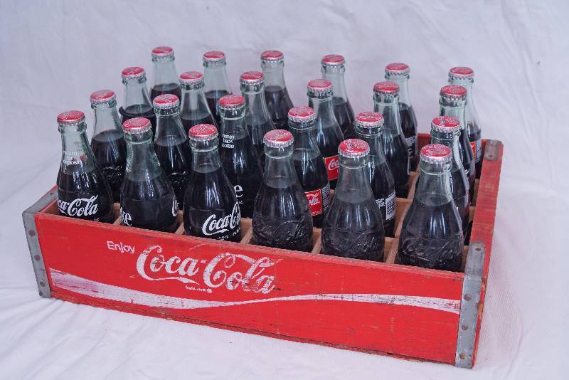 lot 3130 image: Vintage Wooden Coca Cola Bottle Crate filled with Bottles of Pop WOW Very nice and collectible See pics