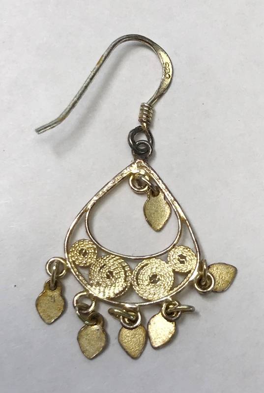 lot 3354 image: Single Dangle Earring Ear Hook is Stamped 925 see pics