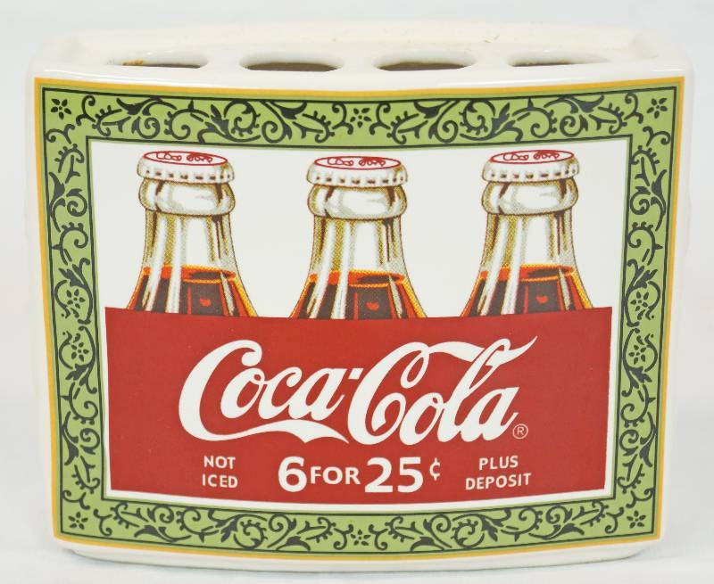 lot 3073 image: Coca-Cola Toothbrush Holder - Neat