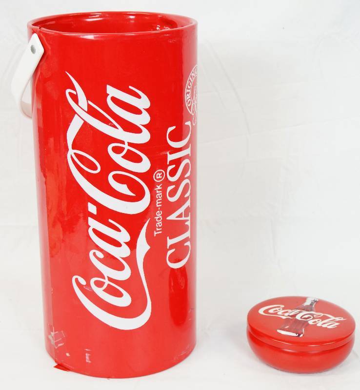 lot 3076 image: Lot of 2 Coca-Cola Containers - Neat - See Photos