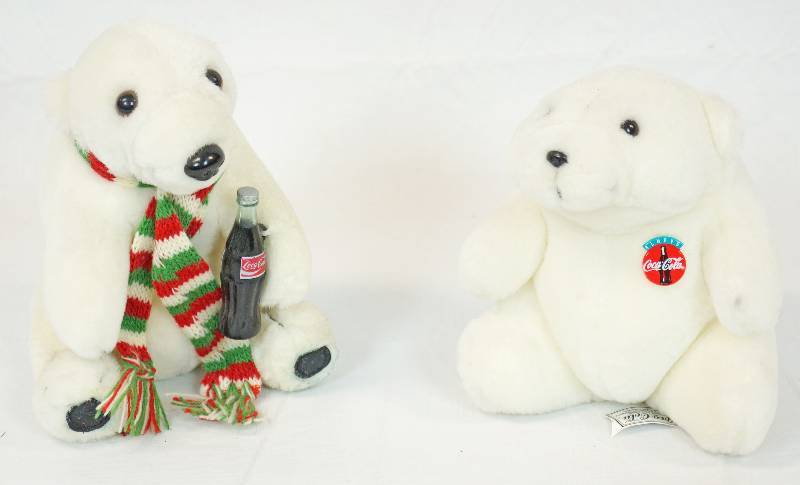 lot 3077 image: Lot of 2 Coca-Cola Polar Bears - Adorable