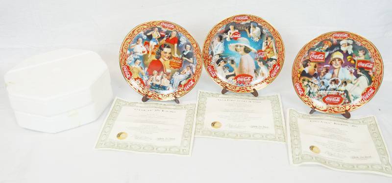 lot 3083 image: Lot of 3 Coca-Cola Plates - The Franklin Mint Heirloom Recommendation - See Photos