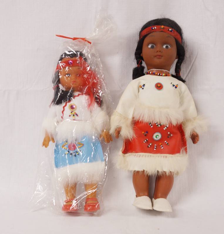 lot 2166 image: Two Native American Dolls - See Photos for Details