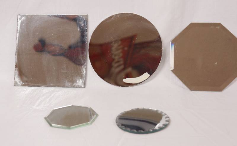 lot 2172 image: Lot of Hand Mirrors - See Photos for Details
