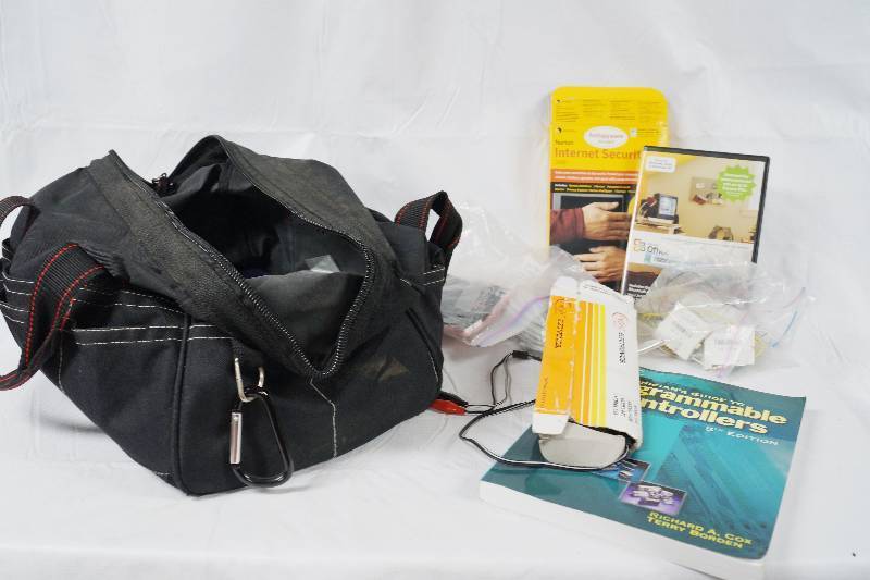 lot 3411 image: Lot of Computer Books and Bag - See Photos for Details