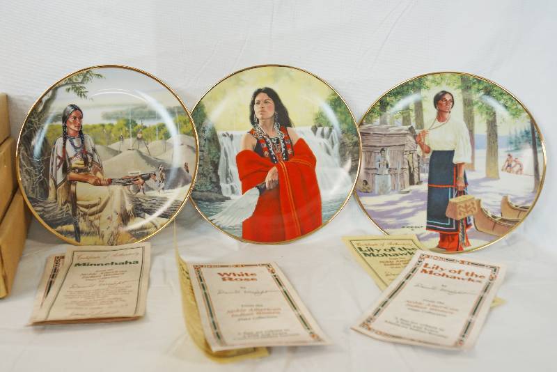 lot 3228 image: Noble American Indian Women - Lot of 3 Plates - Hamilton Collection w original boxes Minnehaha, White Rose and Lily of the Mohawks - All numbered
