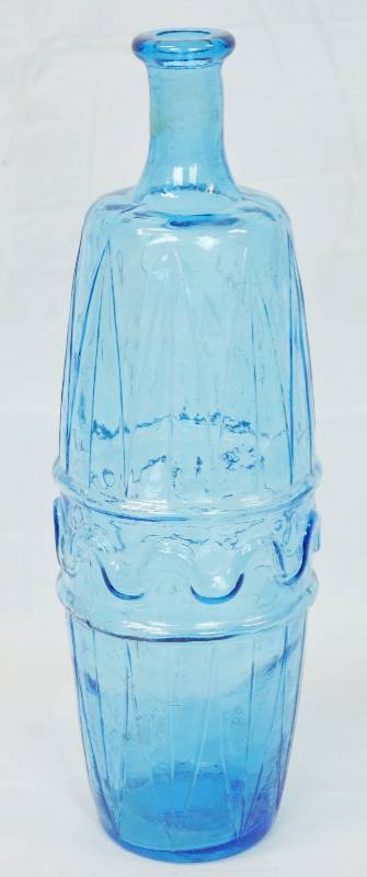 lot 3362 image: Blue Vase - Approximately 13 12 Tall - Beautiful